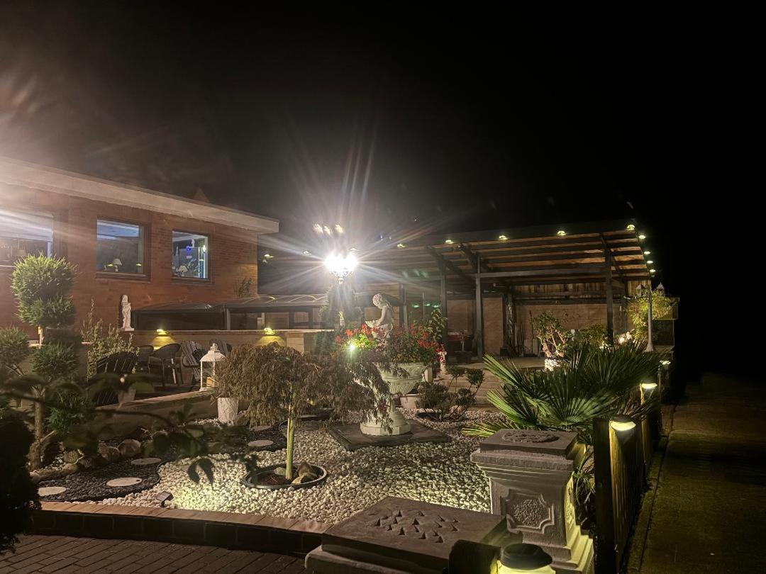 Hotel Kenny & Henry Cuxhaven Exterior photo